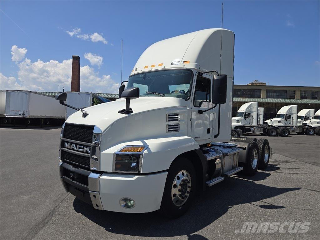 Mack AN64T Влекачи