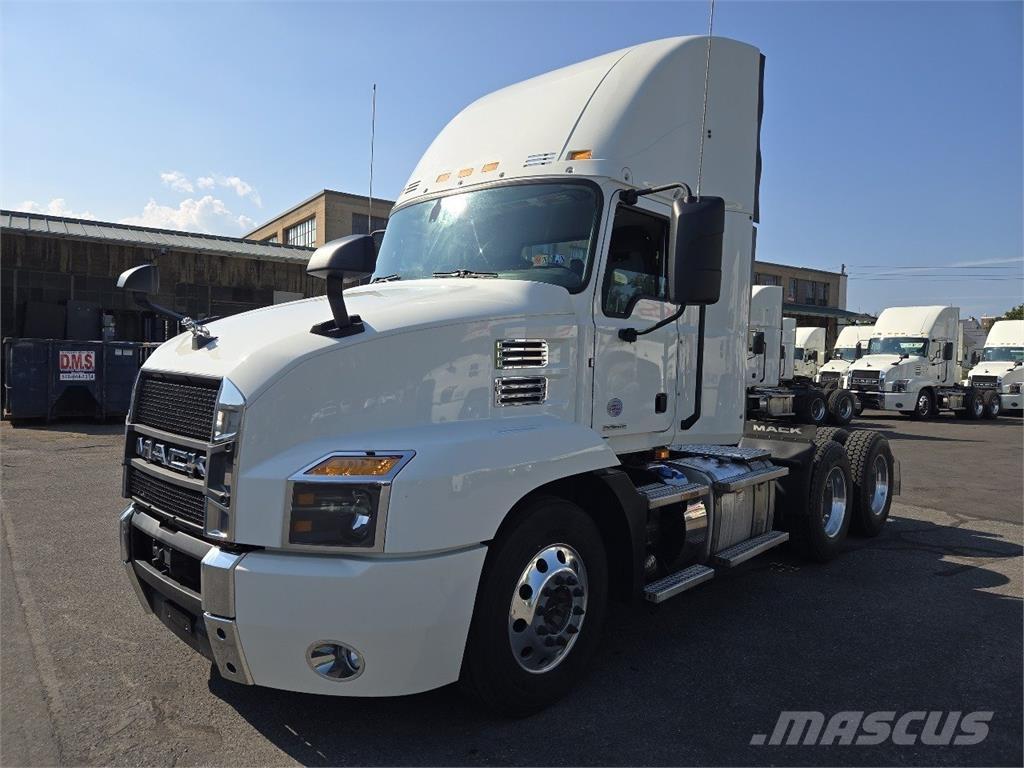 Mack AN64T Влекачи