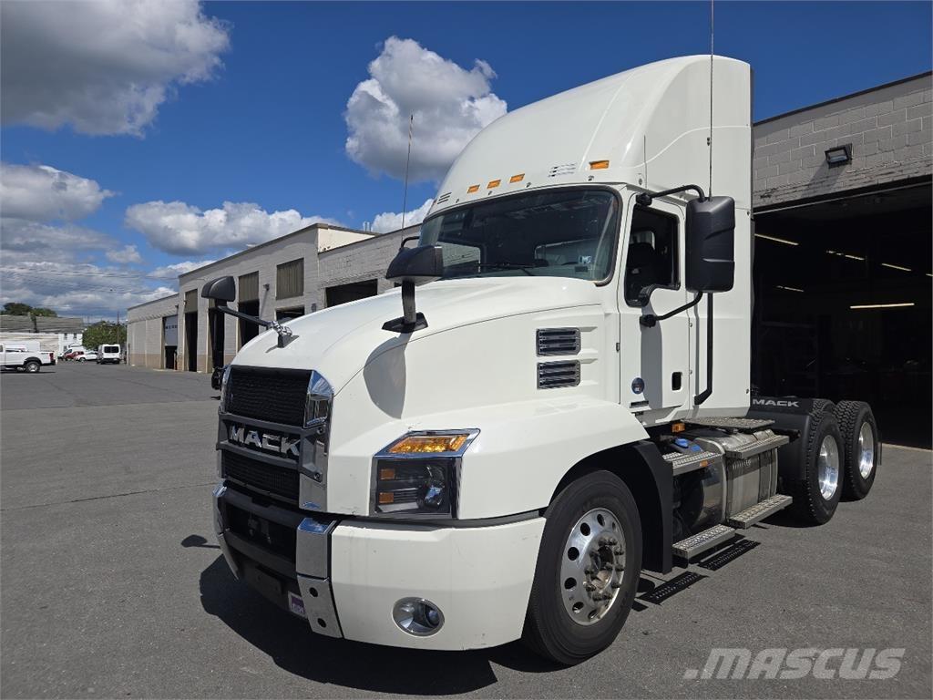 Mack AN64T Влекачи