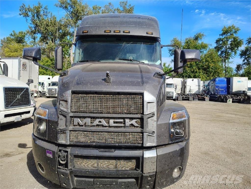 Mack Anthem 64T Влекачи