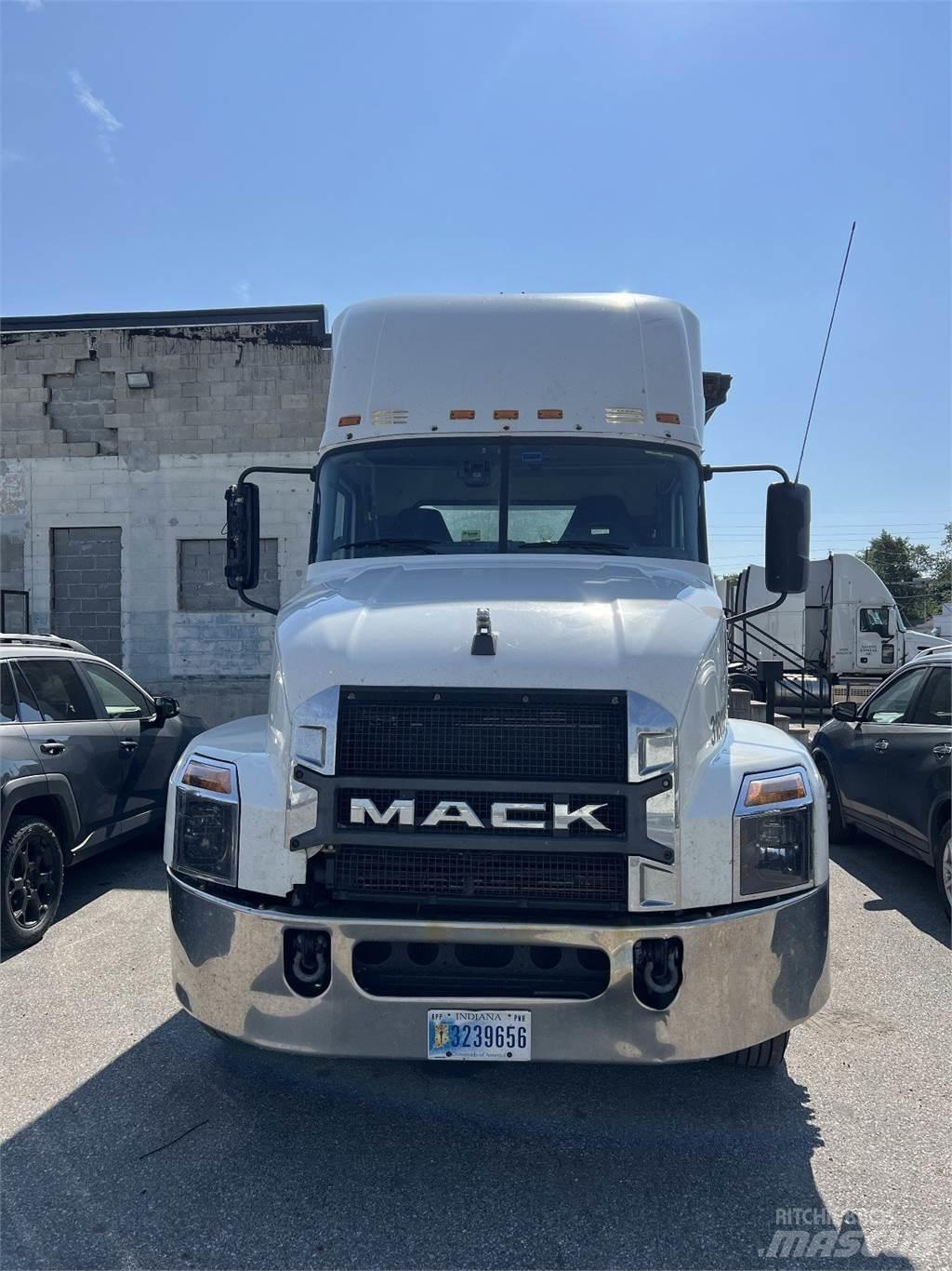 Mack Anthem AN64T Влекачи