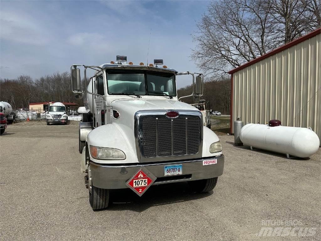 Peterbilt 335 Други