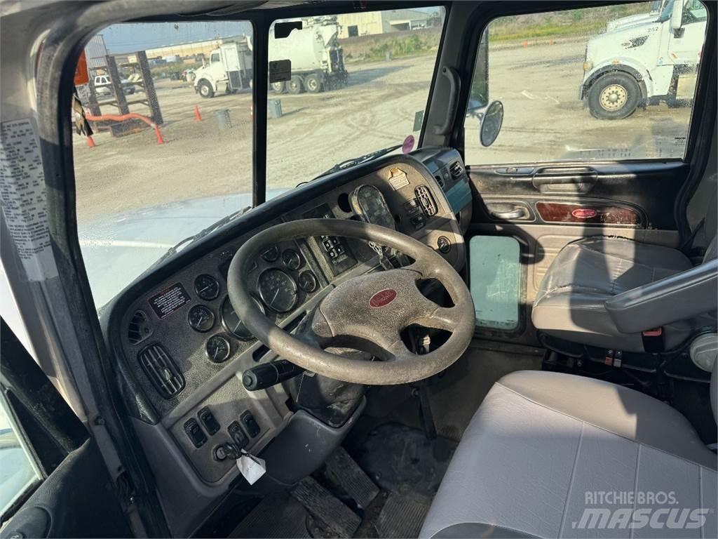 Peterbilt 367 Други