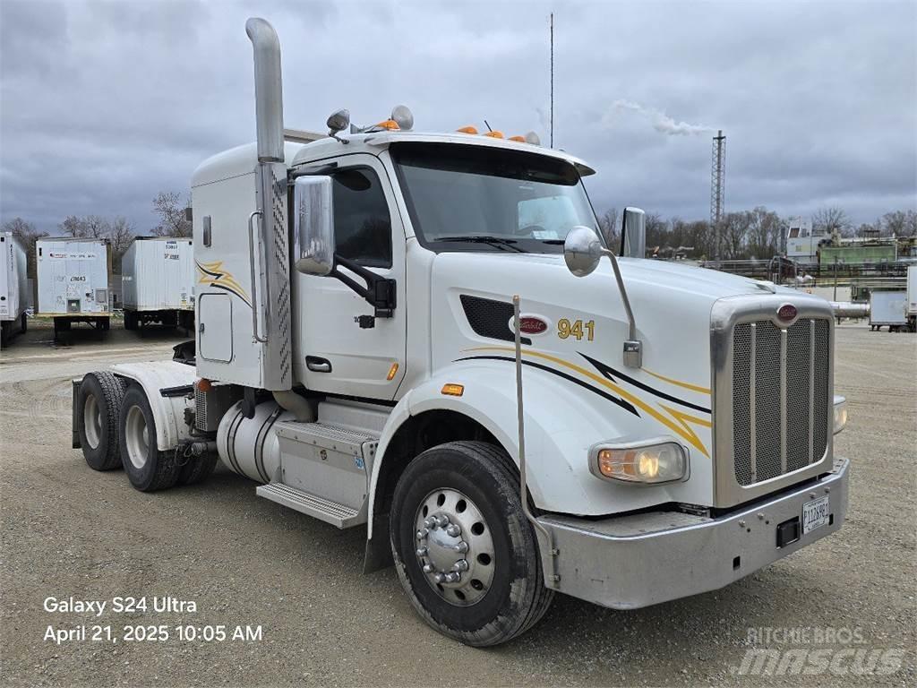 Peterbilt 567 Влекачи