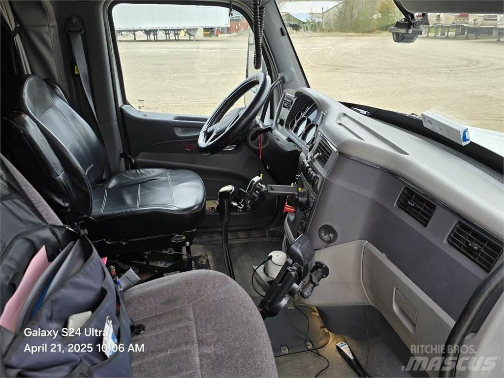 Peterbilt 567 Влекачи