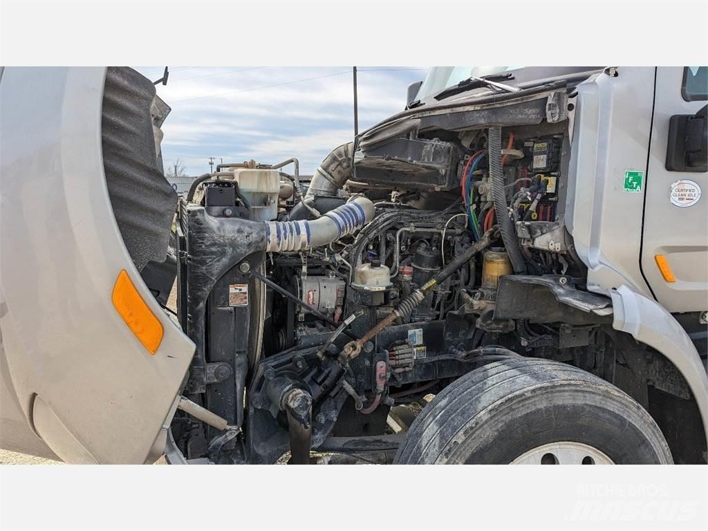 Peterbilt 579 Други