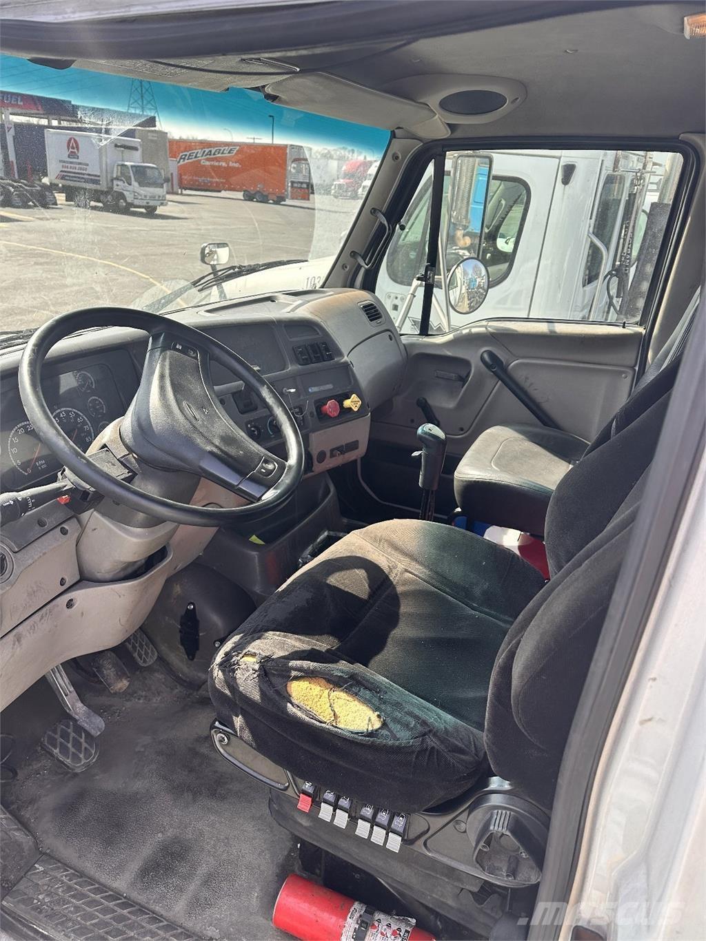 Sterling A9500 Влекачи