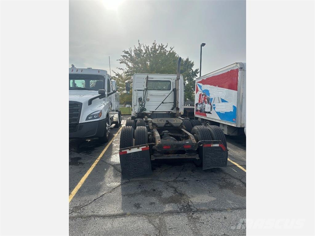 Volvo VNL Влекачи