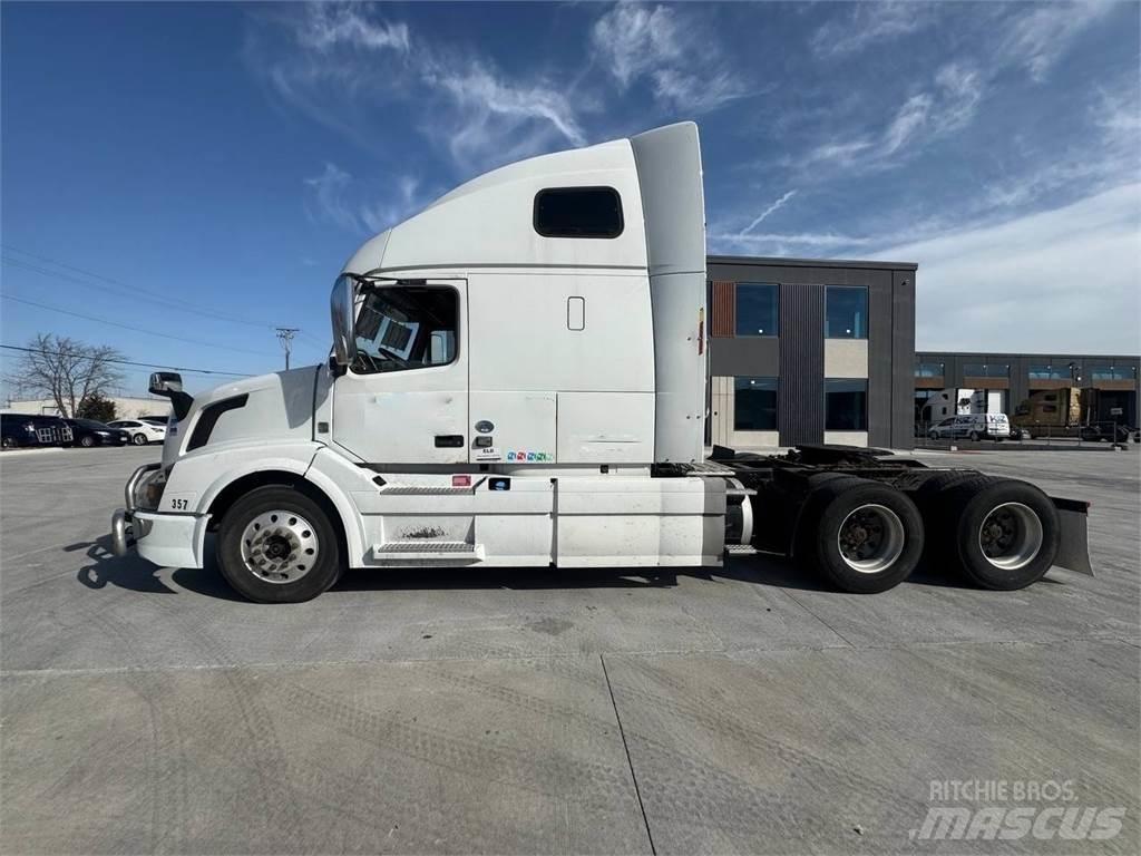 Volvo VNL670 Влекачи