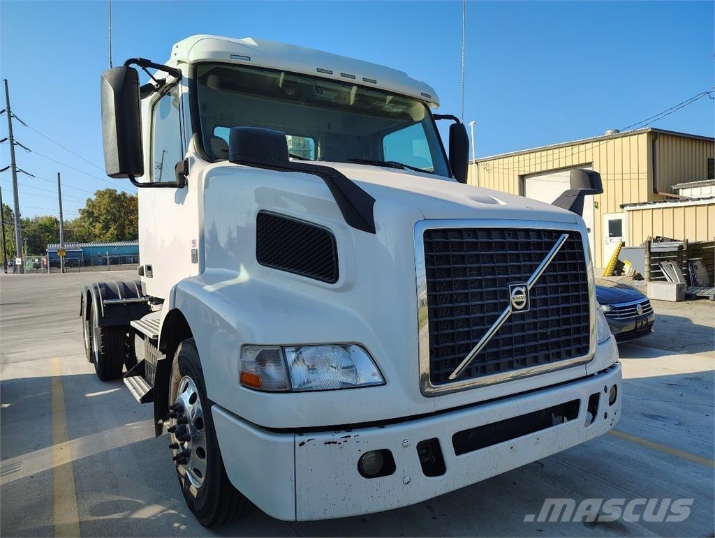 Volvo VNM64T200 Влекачи