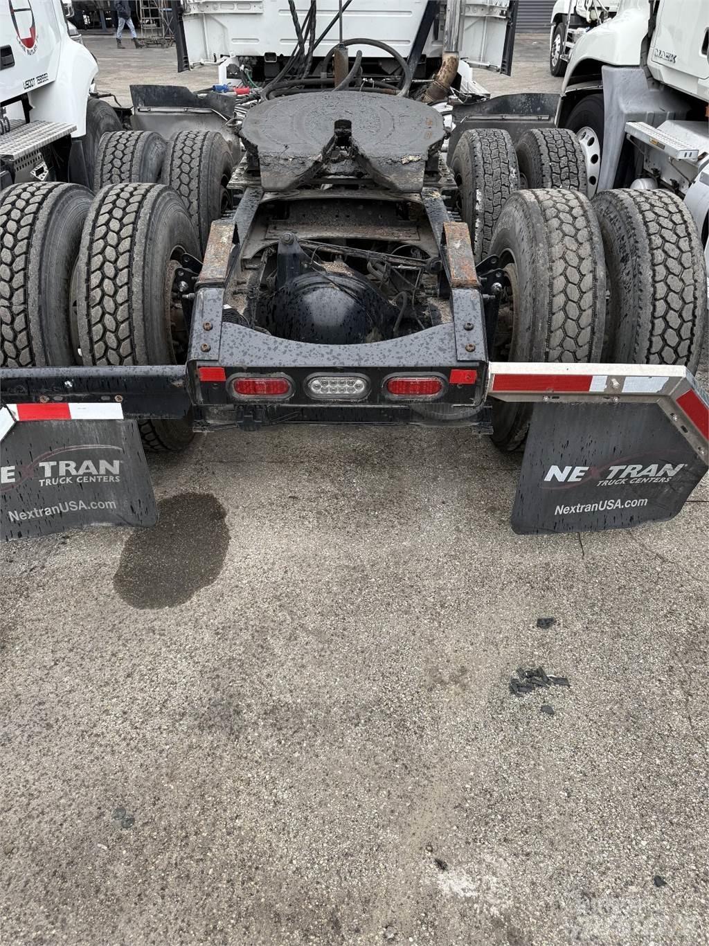 Volvo VNR64T300 Влекачи