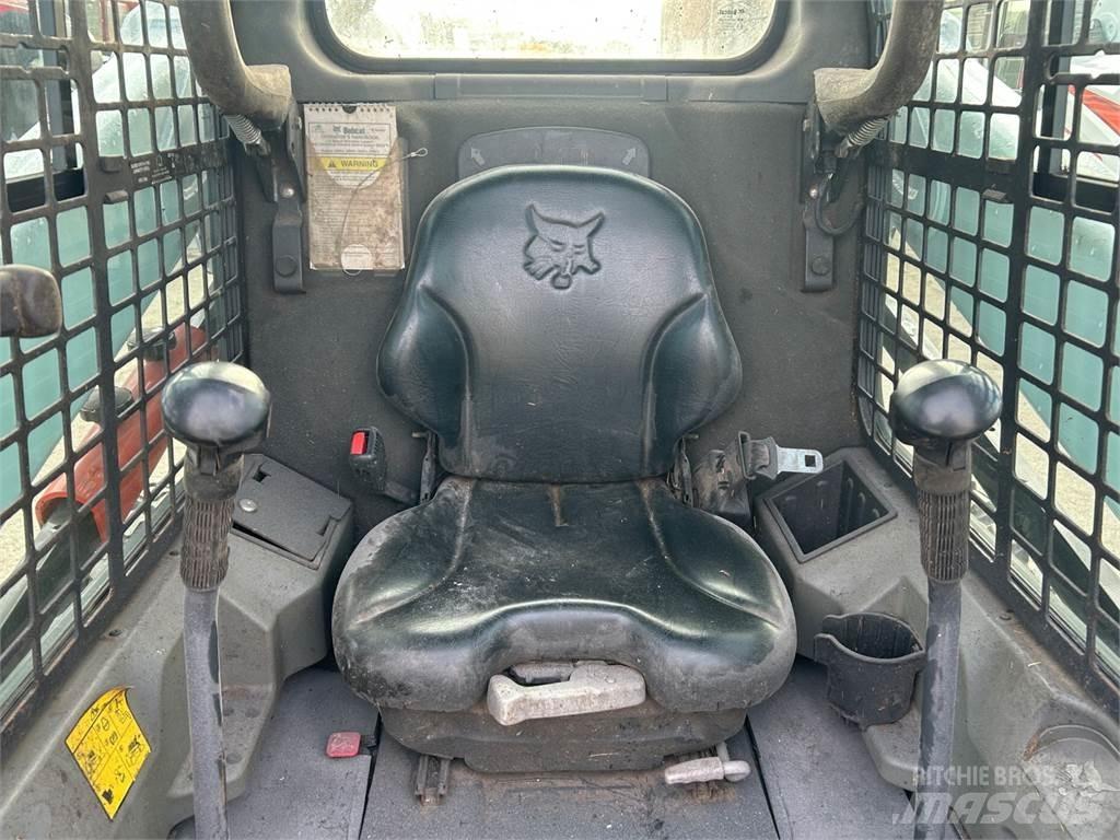 Bobcat S530 Мини товарачи

