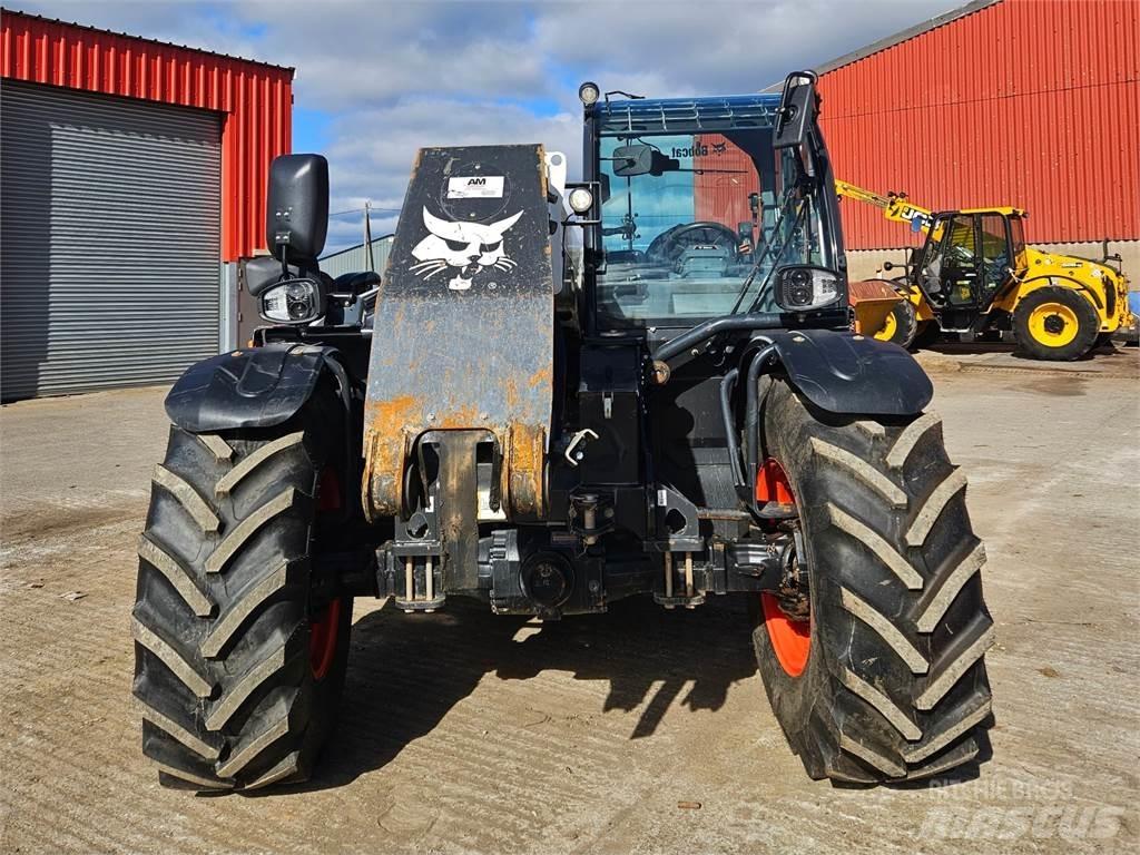 Bobcat TL38.70 Телескопични товарачи