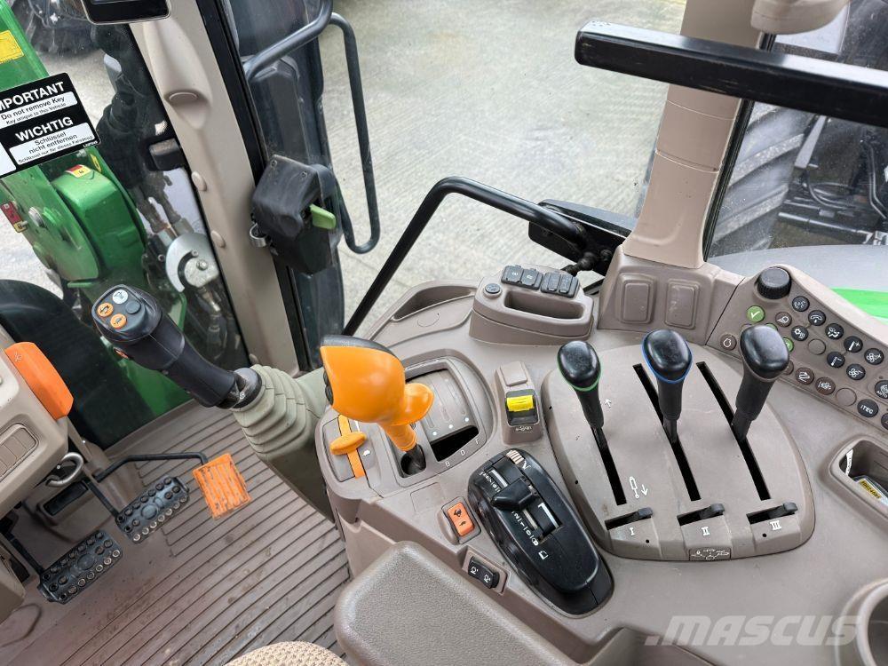 John Deere 6120M Трактори