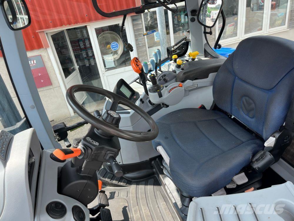 New Holland T7.210 Трактори