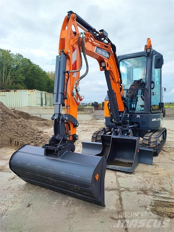 Develon DX27z-7 Мини екскаватори < 7 т