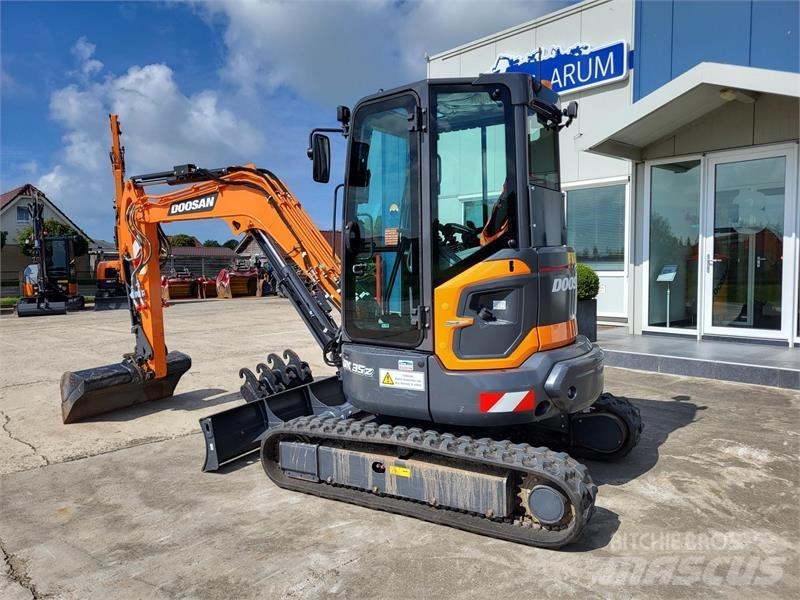 Develon DX35z-7 Мини екскаватори < 7 т