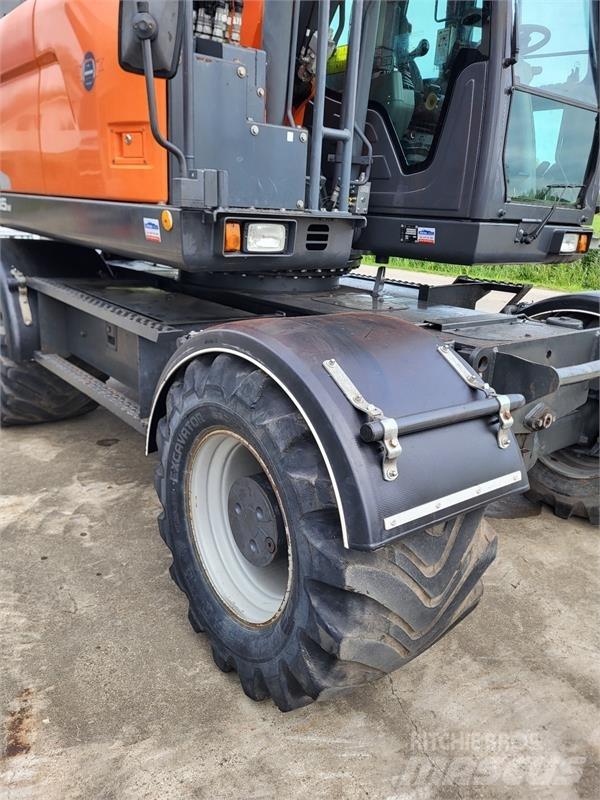 Doosan DX165W-5 Колесни екскаватори