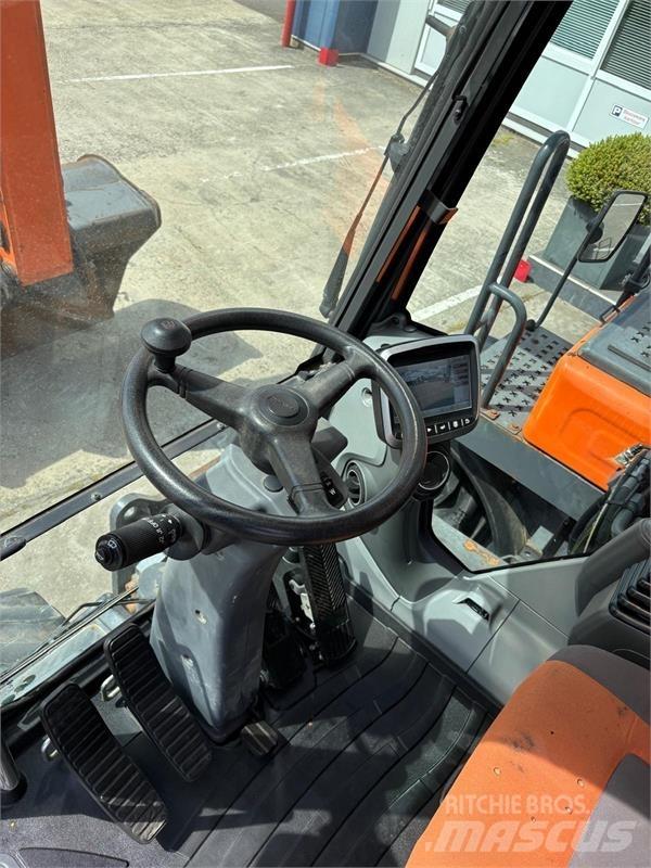 Doosan DX170W-5 Колесни екскаватори