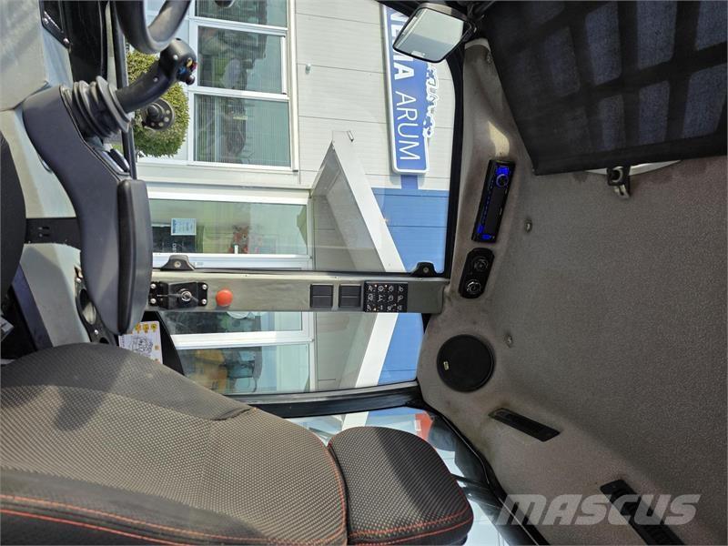 GiANT V761 Колесни товарачи