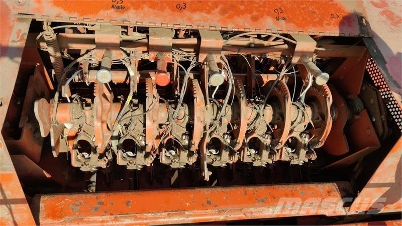 Hesston 4900 Балопреси квадратни
