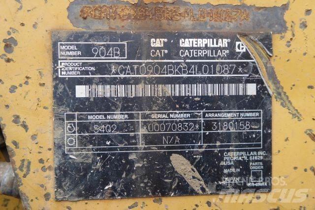 CAT 904B Колесни товарачи