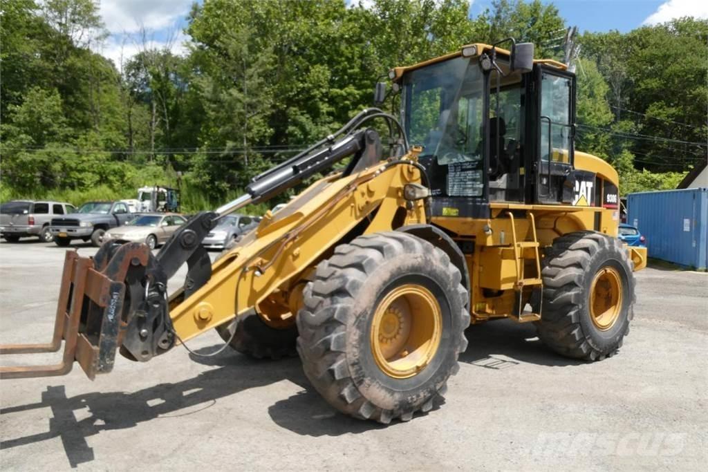 CAT 930G Колесни товарачи