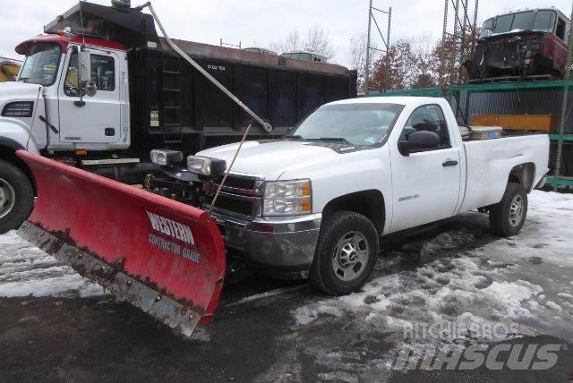Chevrolet 2500HD Пикапи
