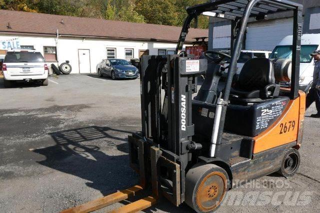 Doosan GC25E-5 Вилични кари-повдигачи - други