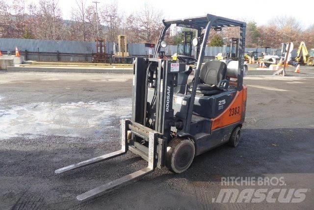 Doosan GC25P-5 Вилични кари-повдигачи - други