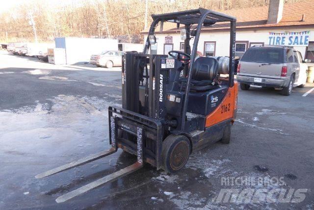 Doosan GC25P-5 Вилични кари-повдигачи - други