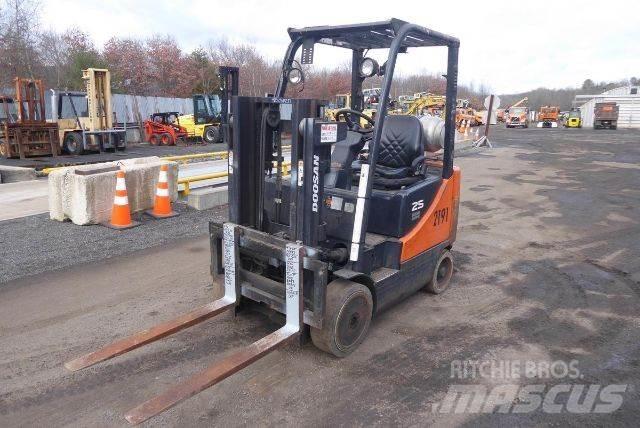 Doosan GC25P-5 Вилични кари-повдигачи - други