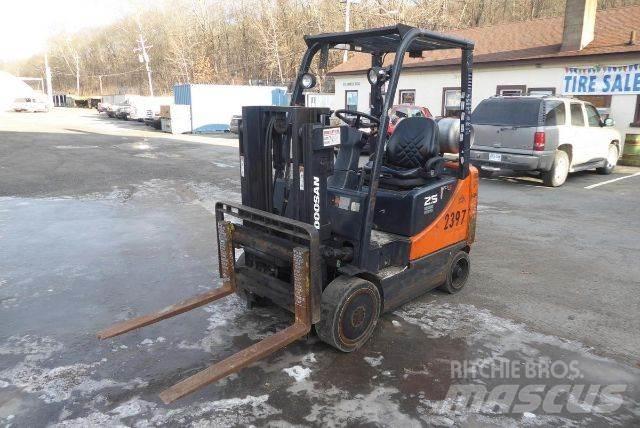 Doosan GC25P-5 Вилични кари-повдигачи - други