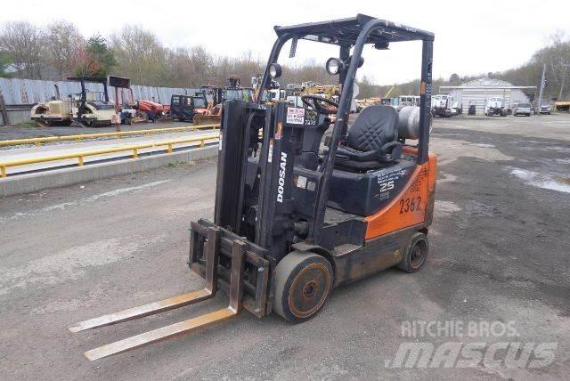 Doosan GC25P-5 Вилични кари-повдигачи - други