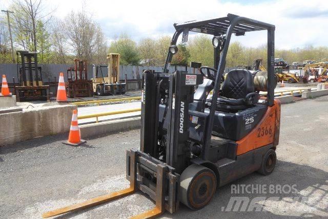Doosan GC25P-5 Вилични кари-повдигачи - други