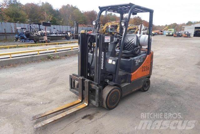 Doosan GC25P-5 Вилични кари-повдигачи - други