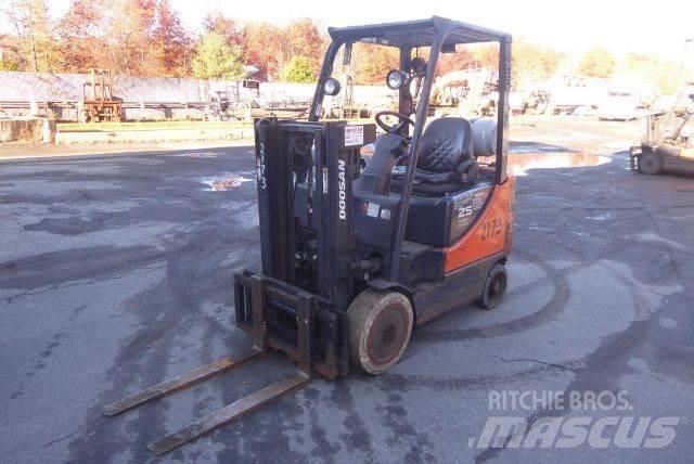 Doosan GC25P-5 Вилични кари-повдигачи - други