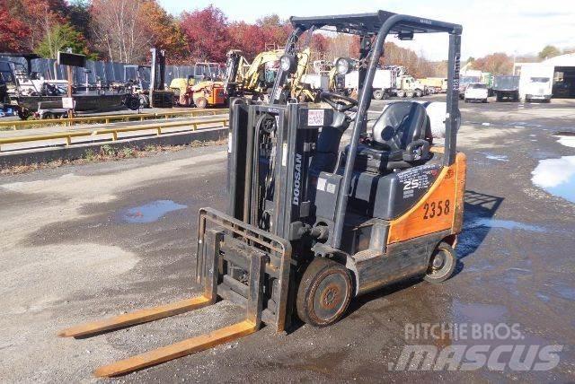 Doosan GC25P-5 Вилични кари-повдигачи - други