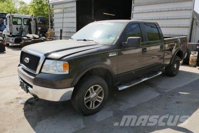 Ford F150 XLT Пикапи