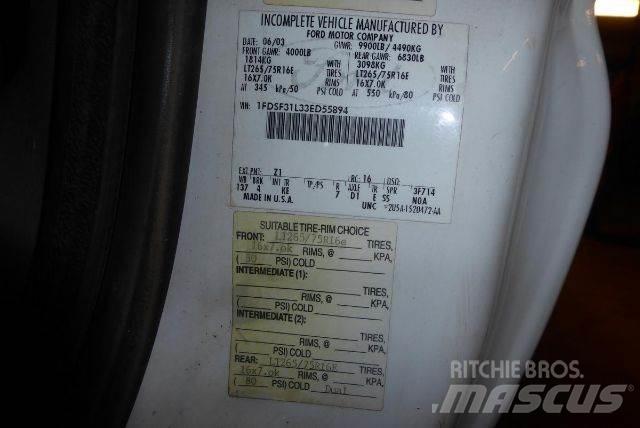 Ford F350 XL SD Общински/универсални превозни средства
