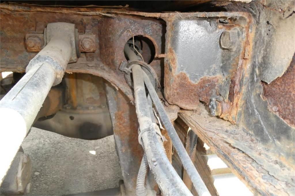 Mack CL733 Шаси кабини
