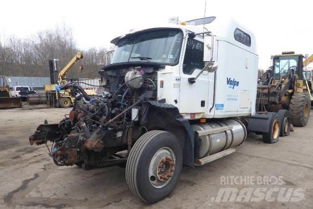 Mack CXN613 Влекачи