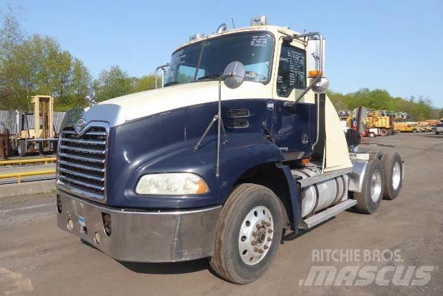 Mack CXN613 Шаси кабини