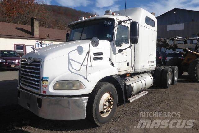 Mack CXN613 Влекачи