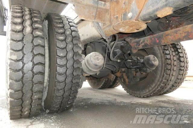 Mack RD688S Автофургони