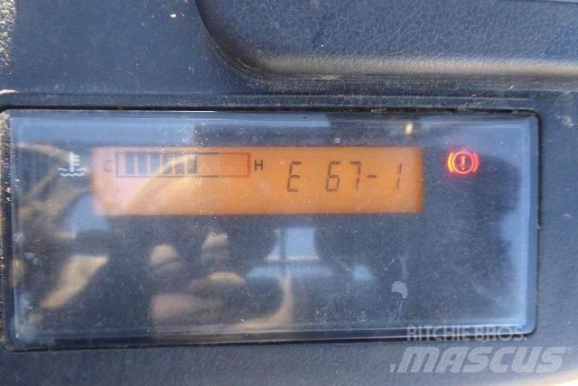 Toyota 8FGCU25 Вилични кари-повдигачи - други