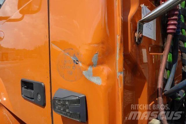 Volvo VNM42T Шаси кабини