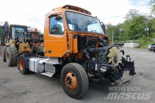 Volvo VNM42T Шаси кабини