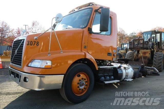 Volvo VNM64T Шаси кабини