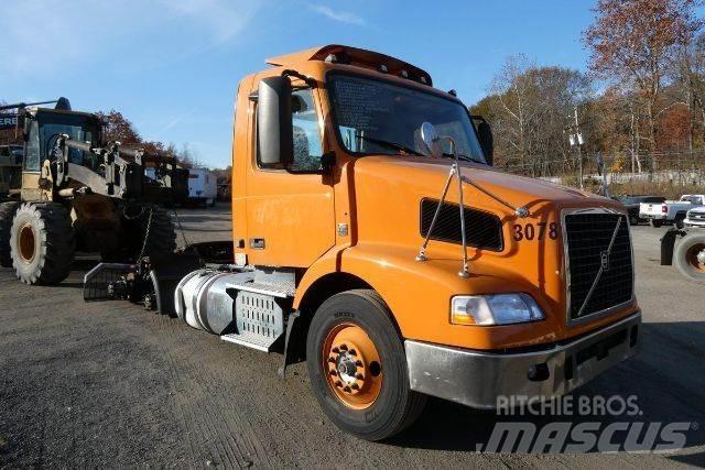 Volvo VNM64T Шаси кабини